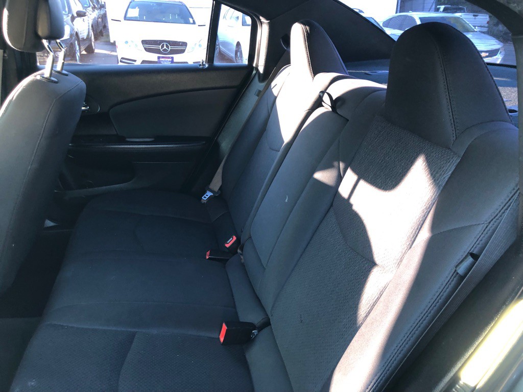2012 Chrysler 200 Image 18