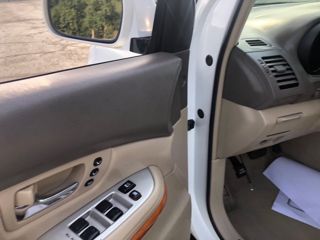 2005 Lexus RX Image 16