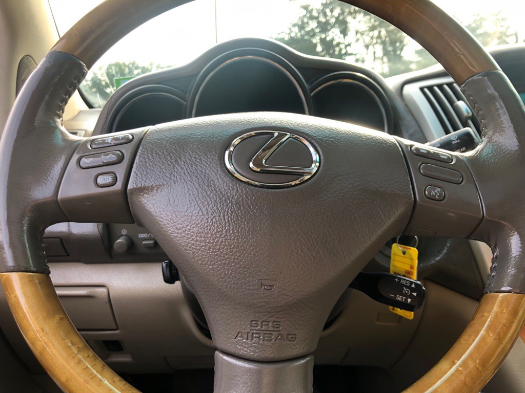 2005 Lexus RX Image 32