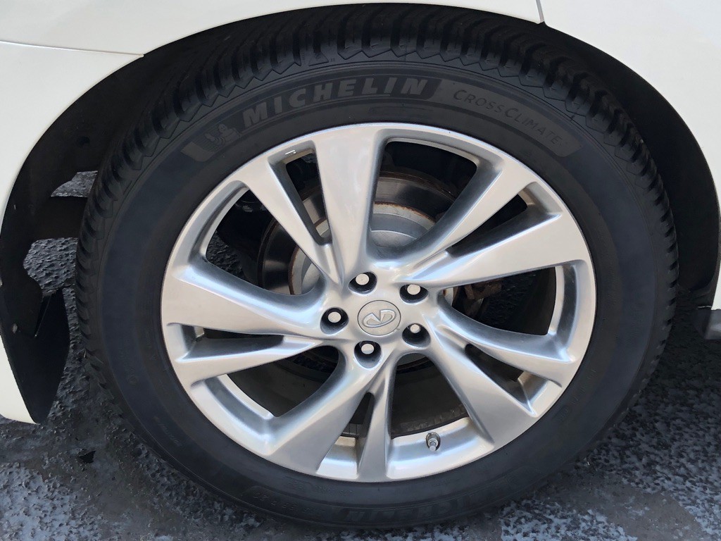 2013 INFINITI JX35 Image 11