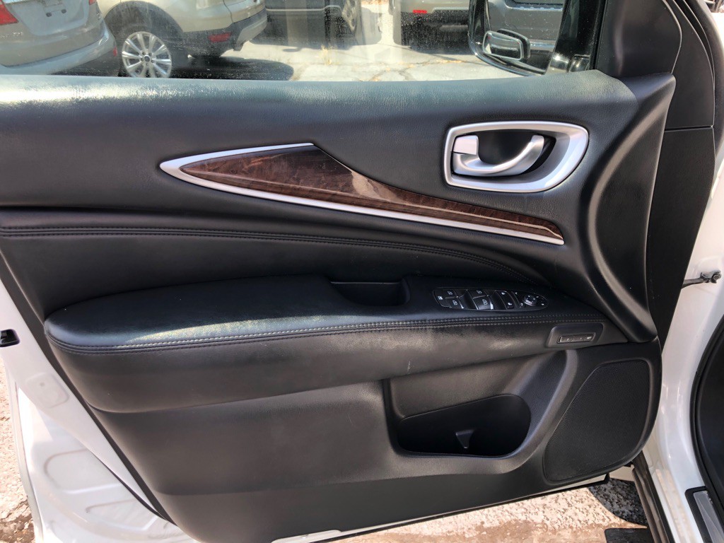 2013 INFINITI JX35 Image 17