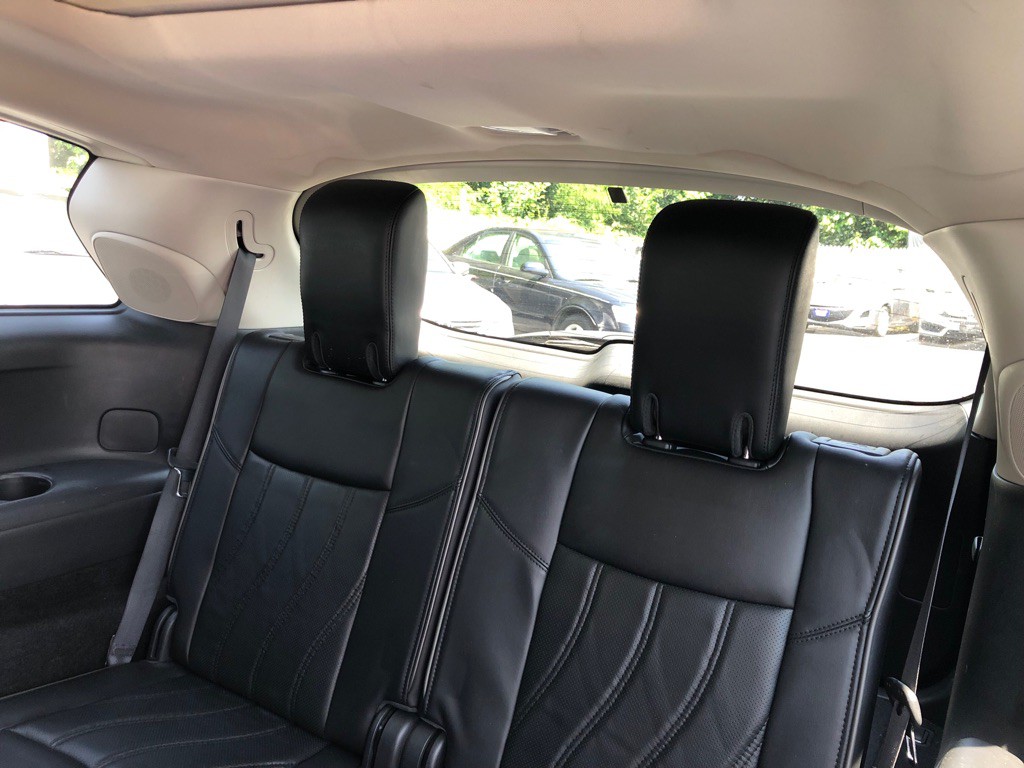 2013 INFINITI JX35 Image 24