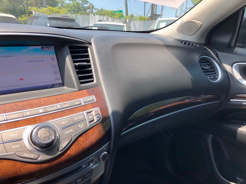 2013 INFINITI JX35 Image 31