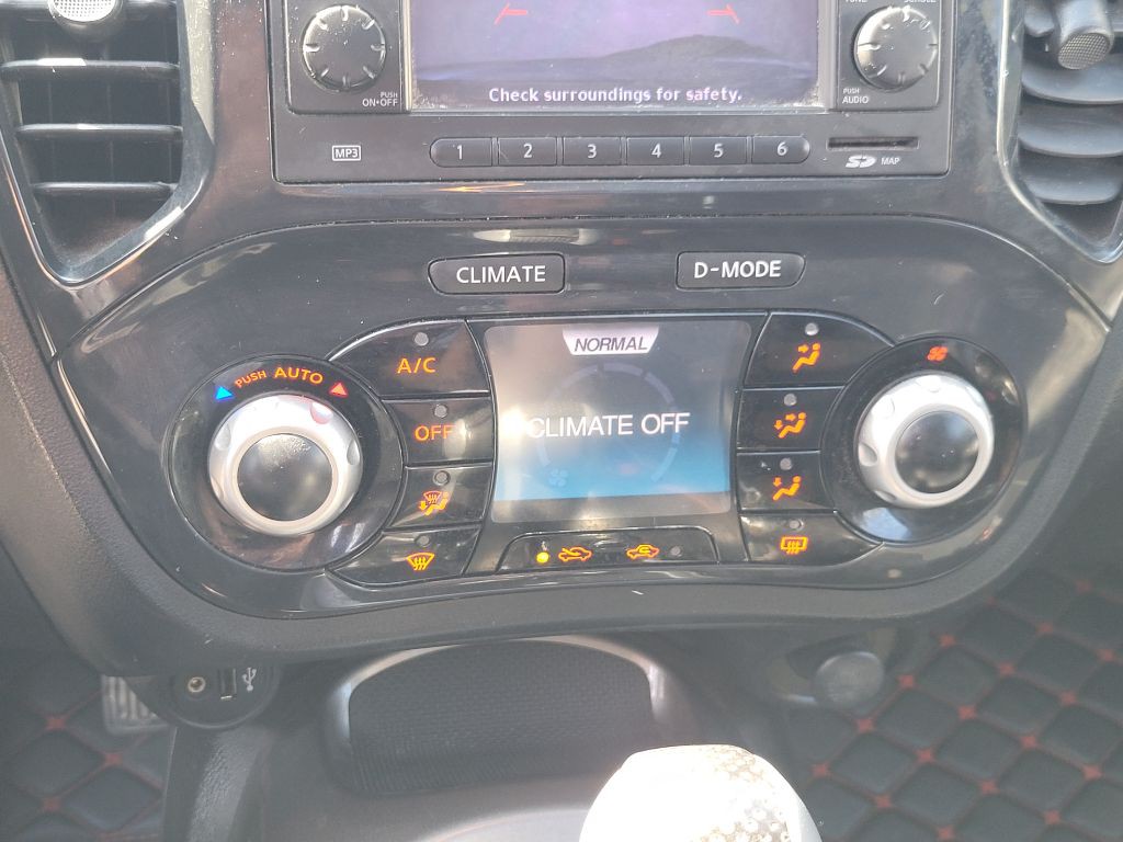2014 Nissan Juke Image 24