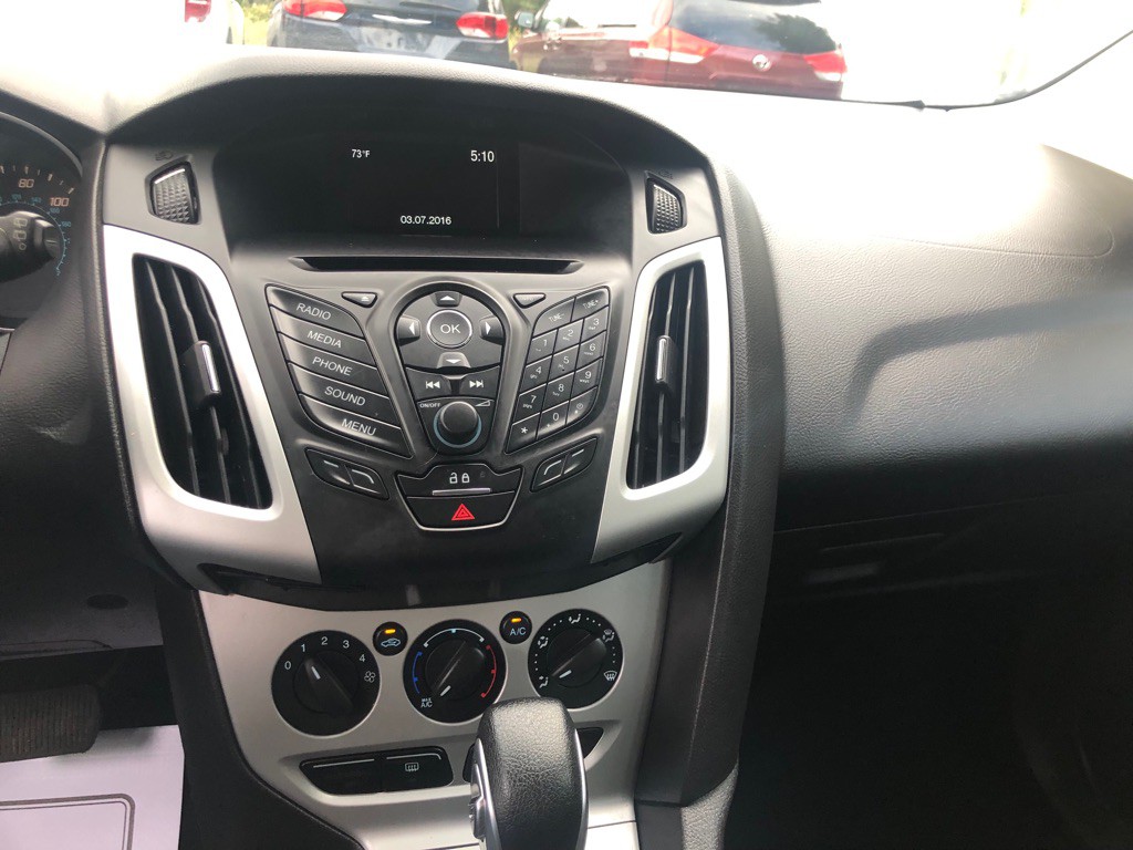 2014 Ford Focus Image 28