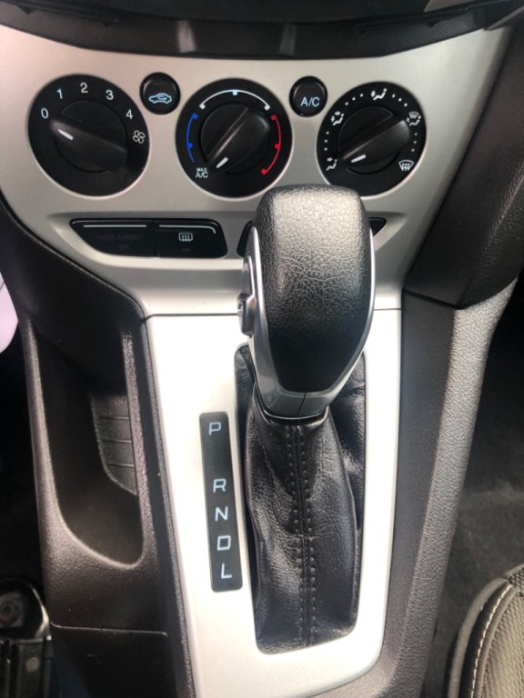 2014 Ford Focus Image 30