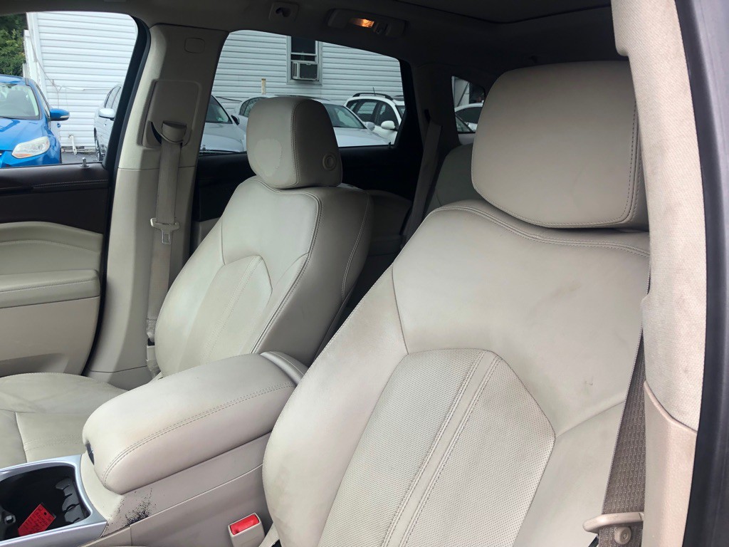 2010 Cadillac SRX Image 12