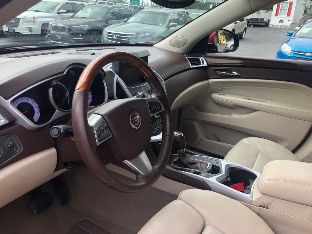 2010 Cadillac SRX Image 14