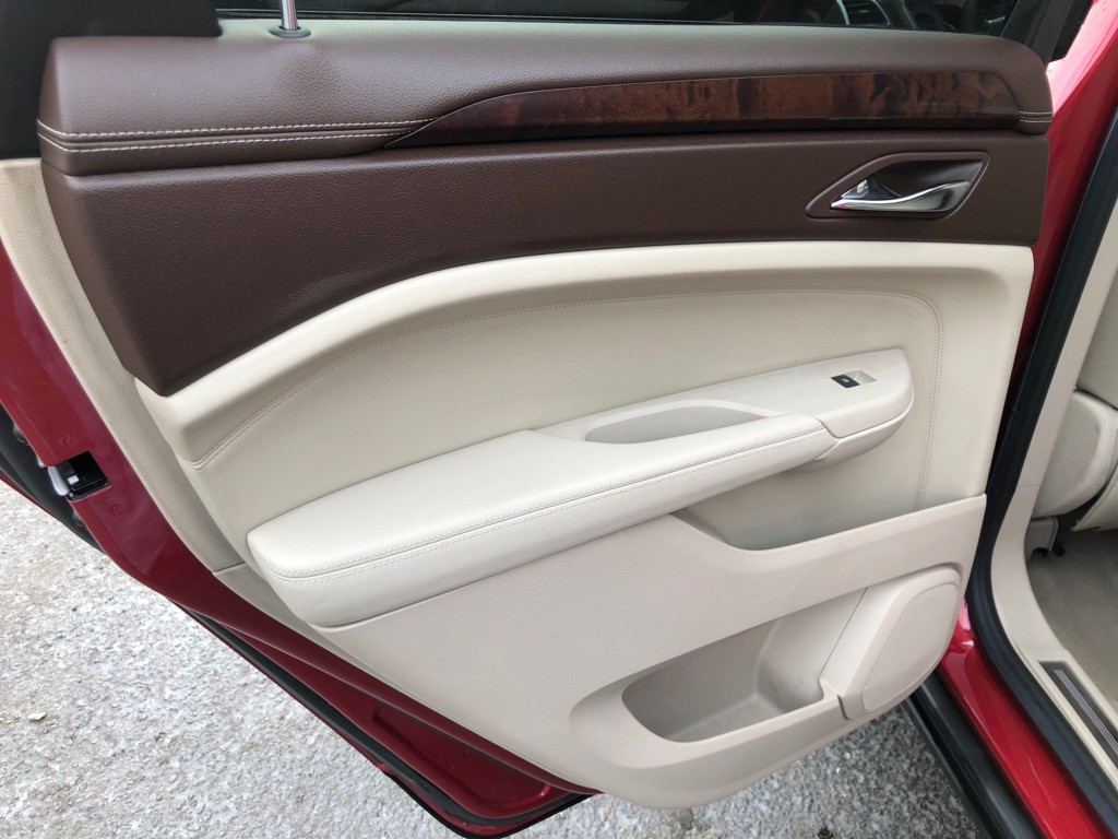 2010 Cadillac SRX Image 22