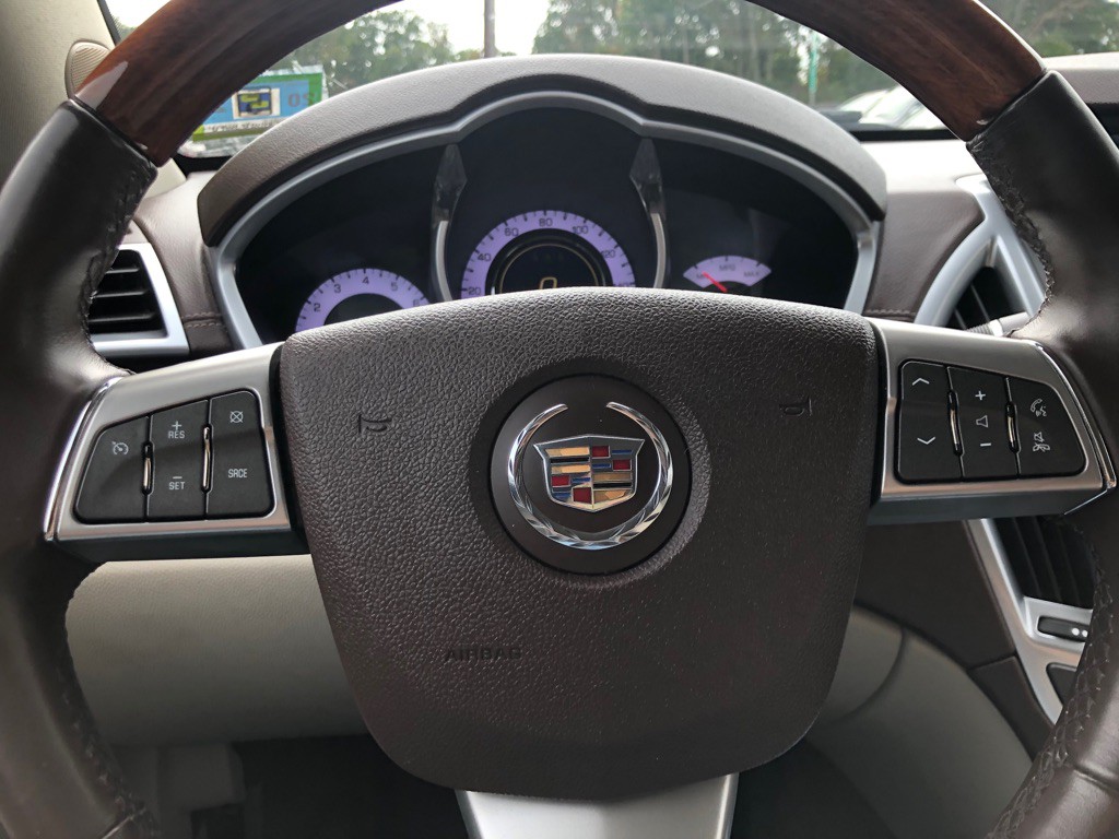 2010 Cadillac SRX Image 32