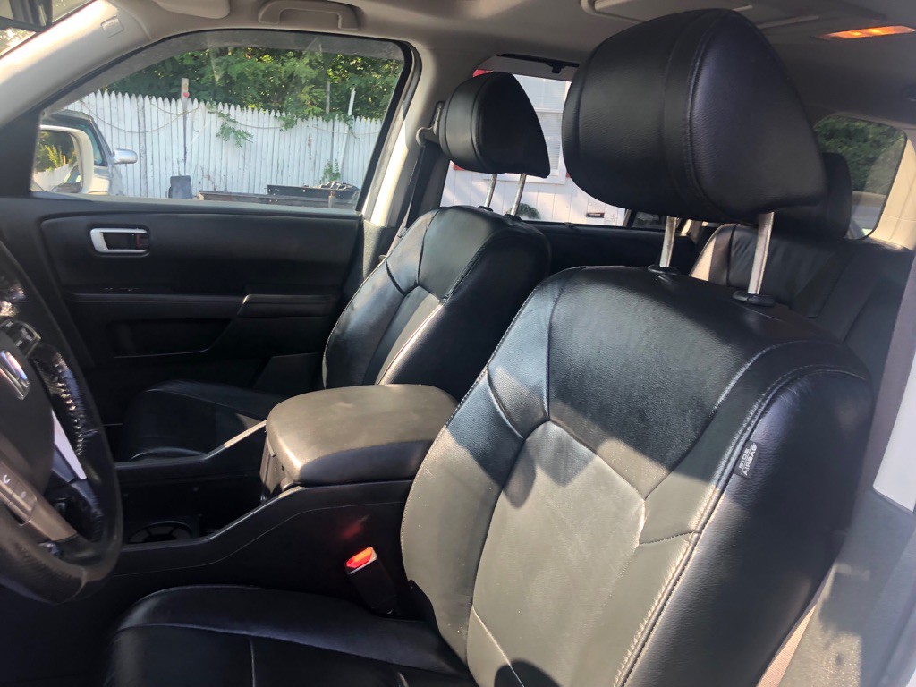 2015 Honda Pilot Image 16