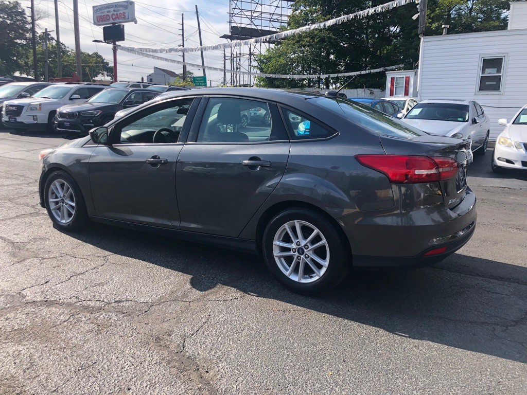 2018 Ford Focus Image 8