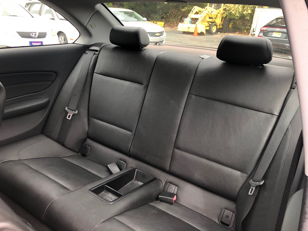 2011 BMW 1 Series Image 19