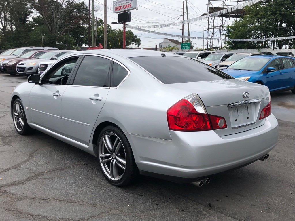 2006 INFINITI M35 Image 3