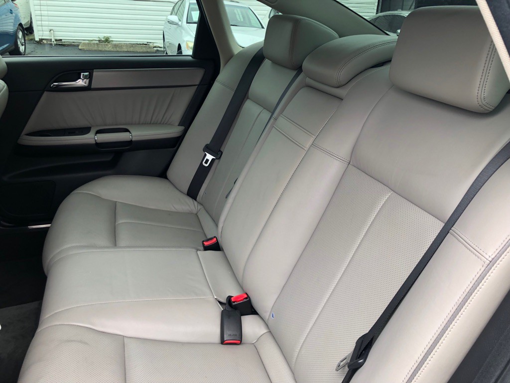 2006 INFINITI M35 Image 23