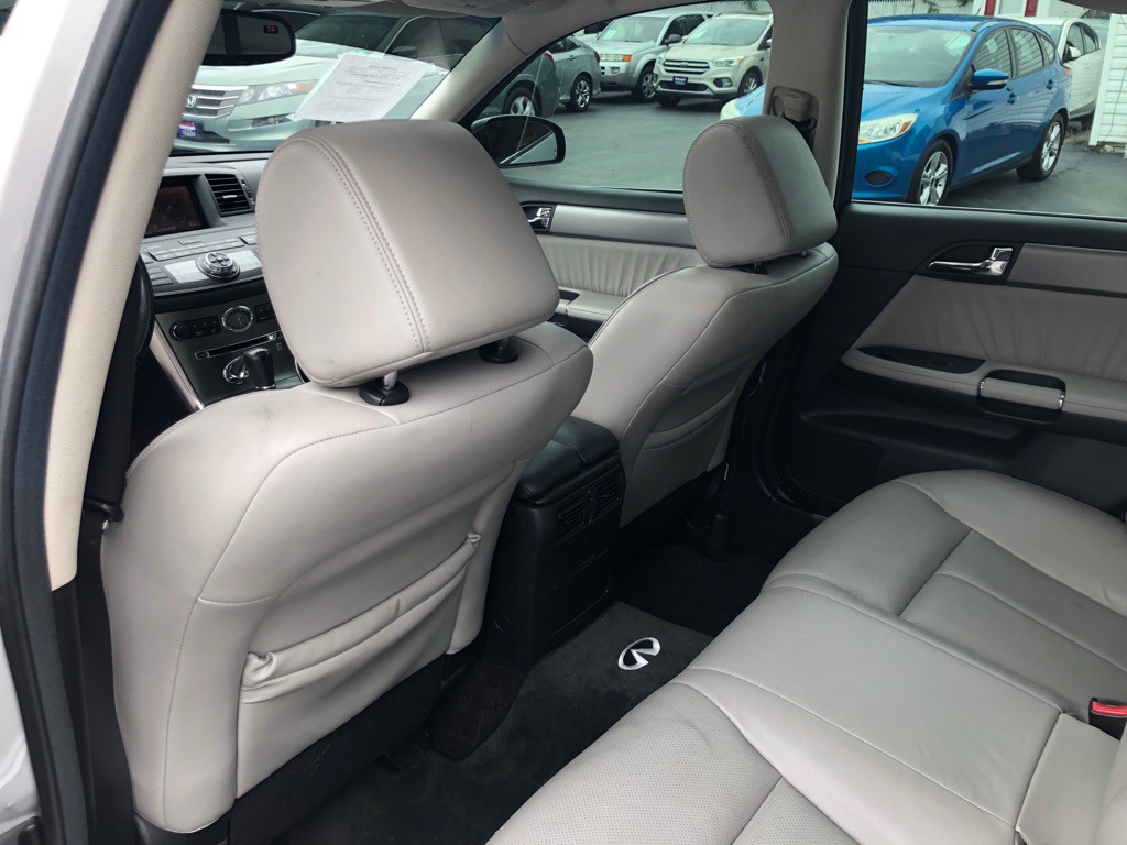 2006 INFINITI M35 Image 25