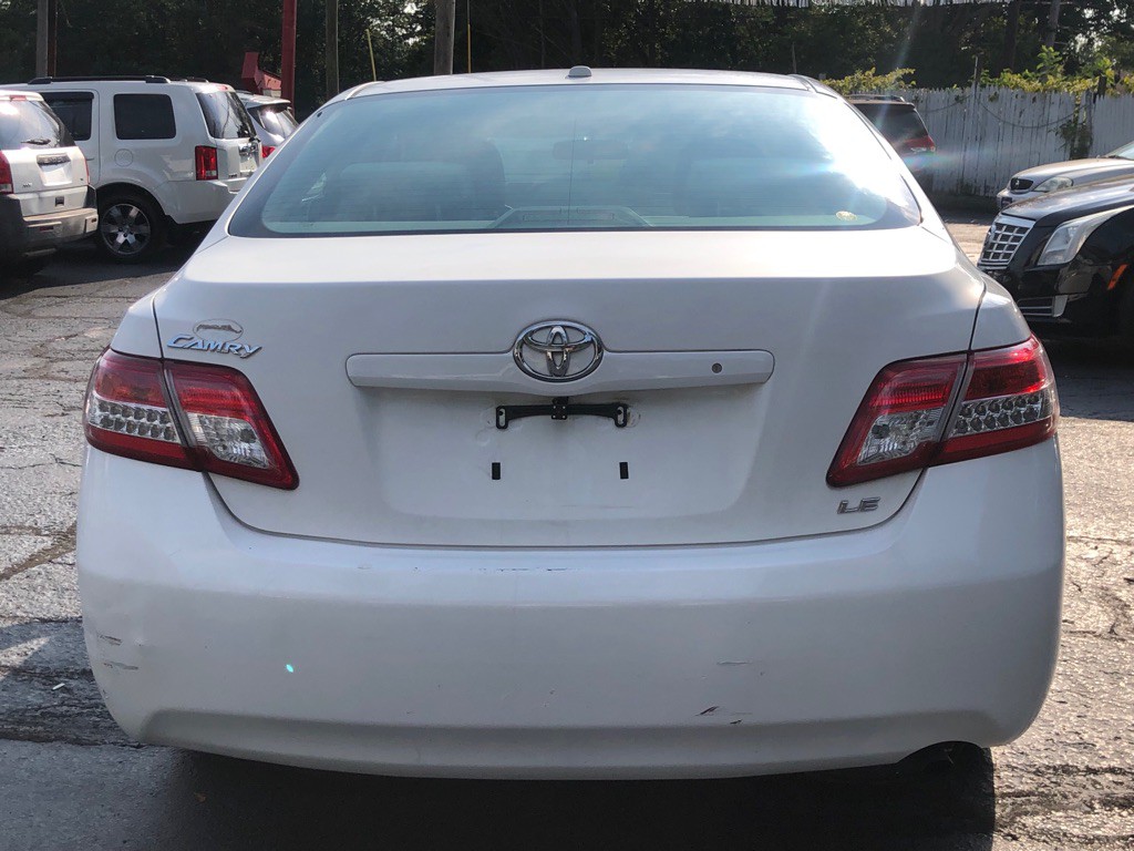 2010 Toyota Camry Image 6