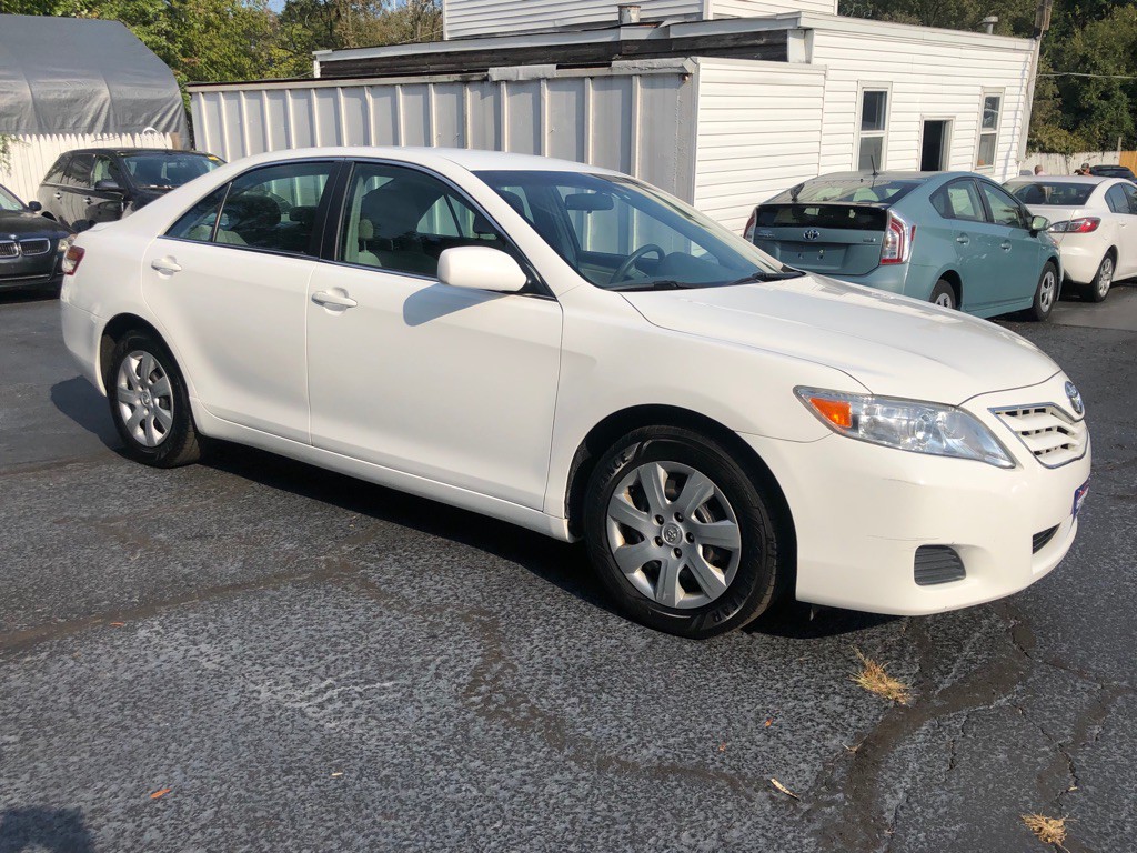 2010 Toyota Camry Image 9