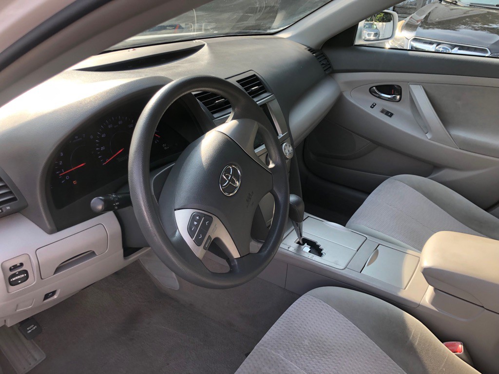 2010 Toyota Camry Image 14