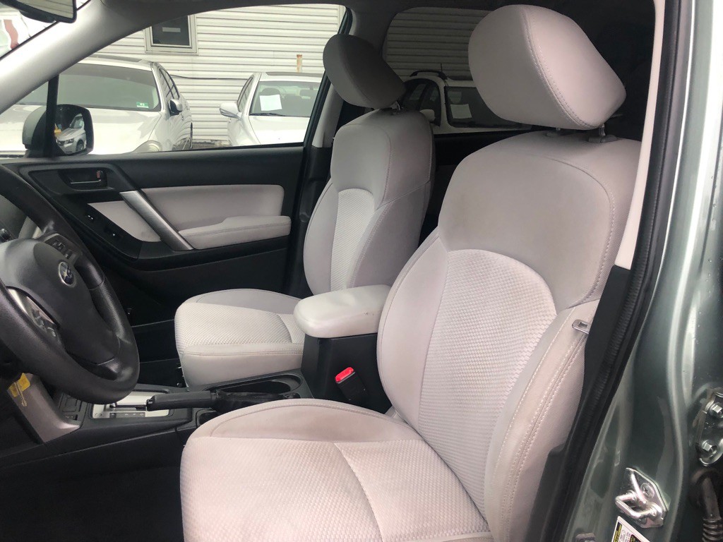 2015 Subaru Forester Image 17