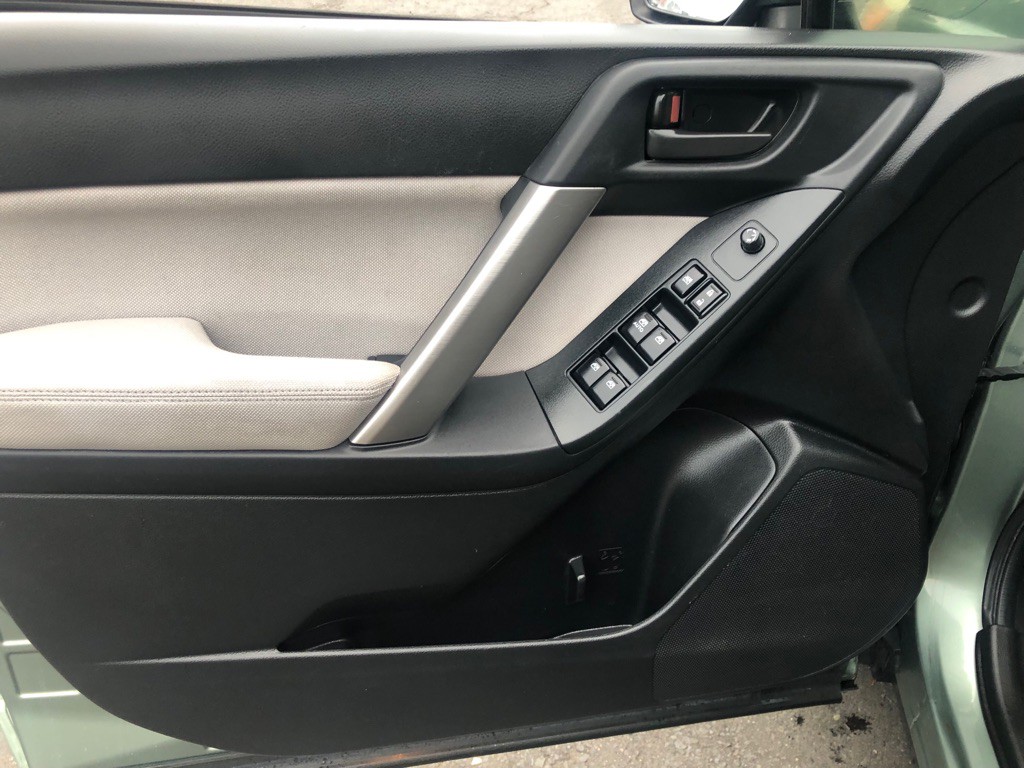 2015 Subaru Forester Image 21