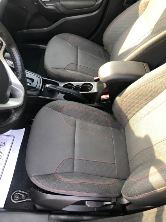 2016 Ford Fiesta Image 15