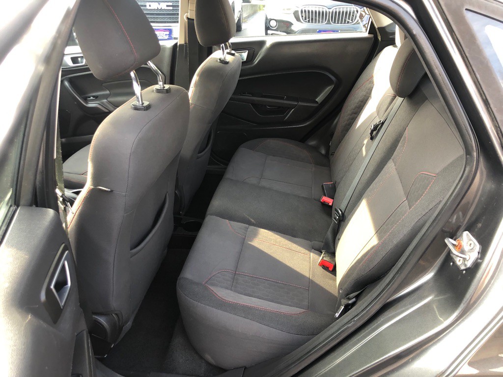 2016 Ford Fiesta Image 19