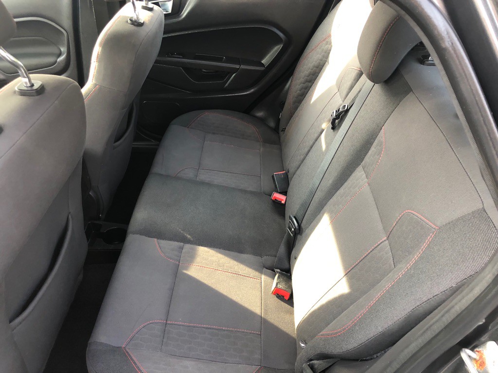 2016 Ford Fiesta Image 22