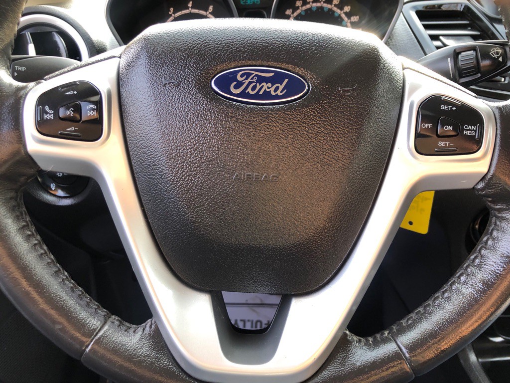 2016 Ford Fiesta Image 28