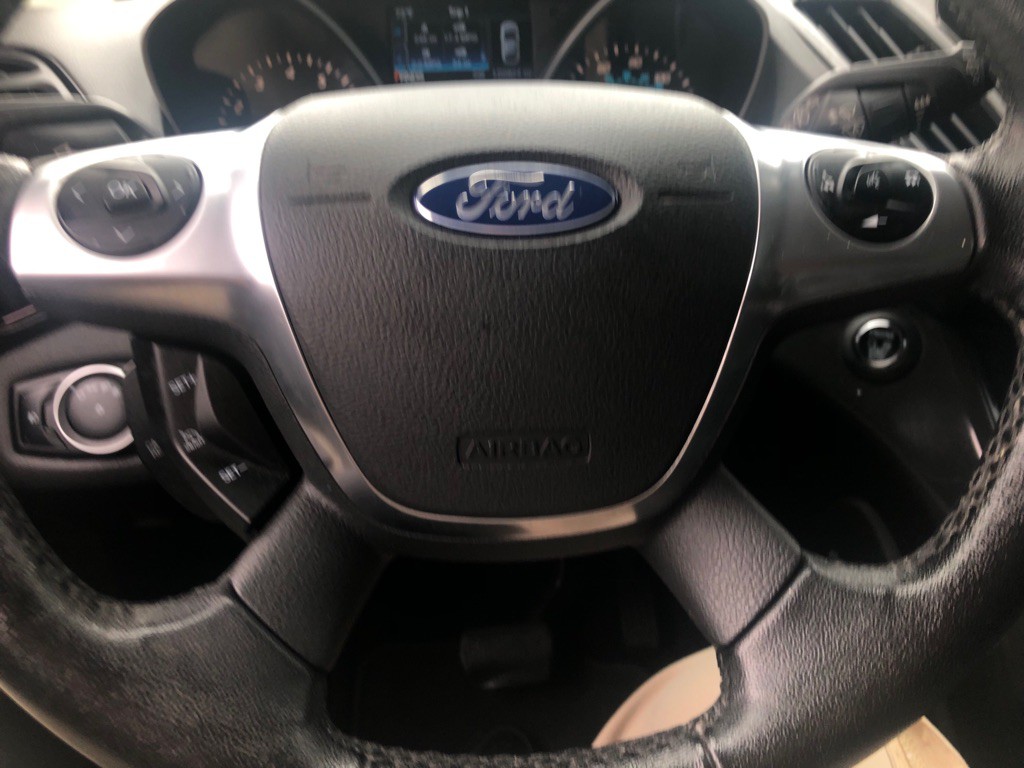 2015 Ford Escape Image 35