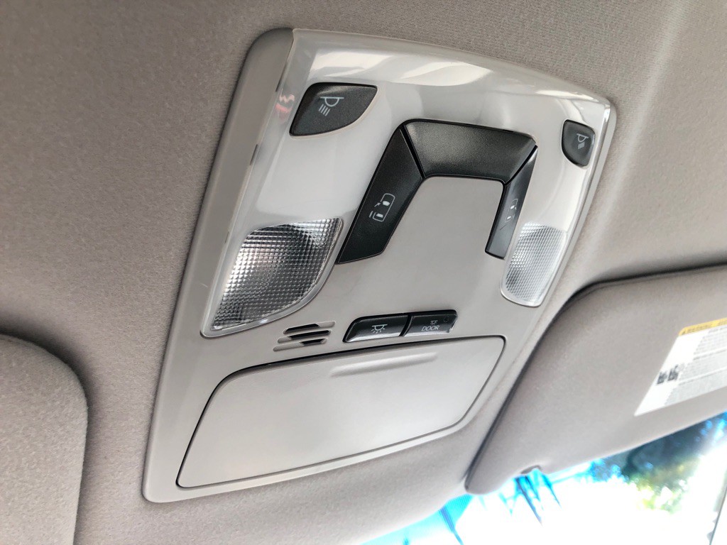 2012 Toyota Sienna Image 36