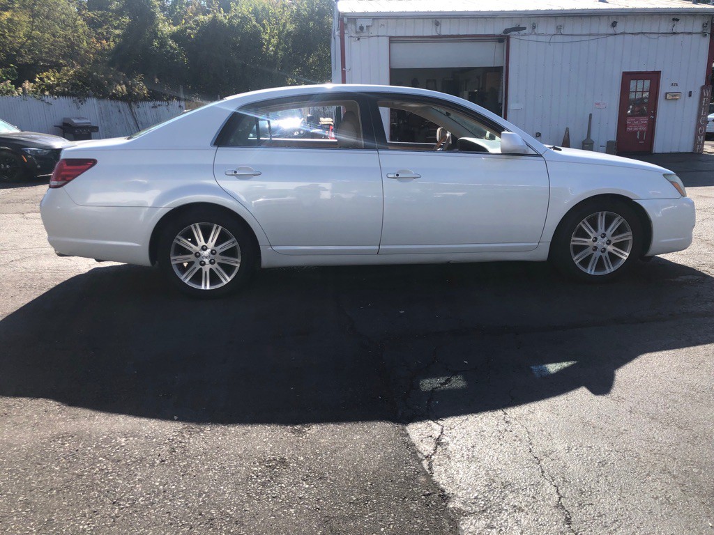 2006 Toyota Avalon Image 8