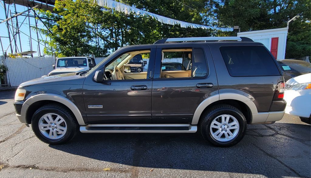 2006 Ford Explorer Image 3