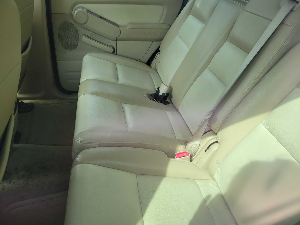 2006 Ford Explorer Image 15