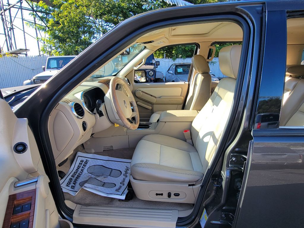 2006 Ford Explorer Image 16