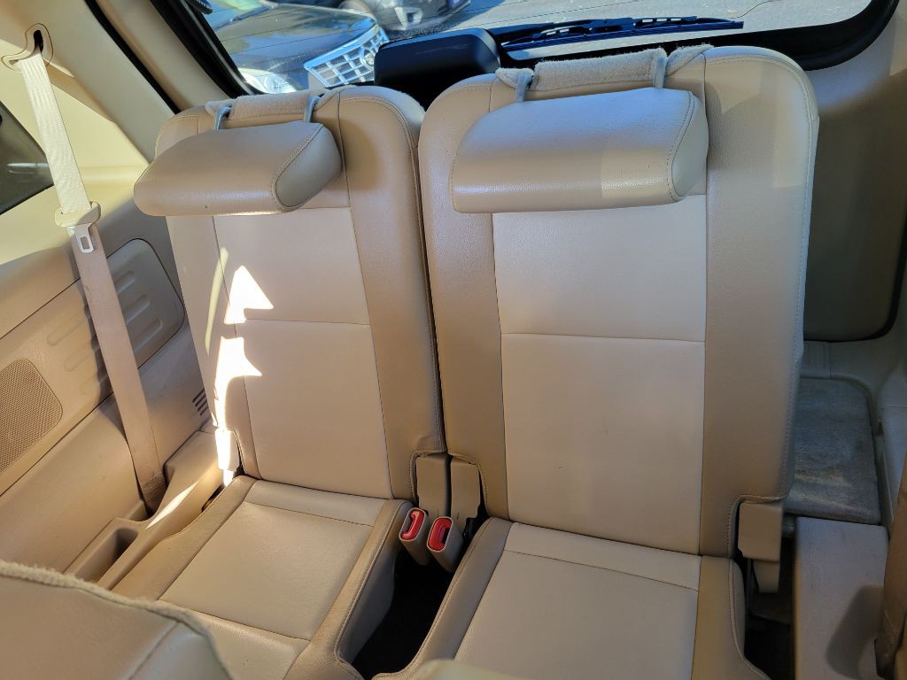 2006 Ford Explorer Image 22