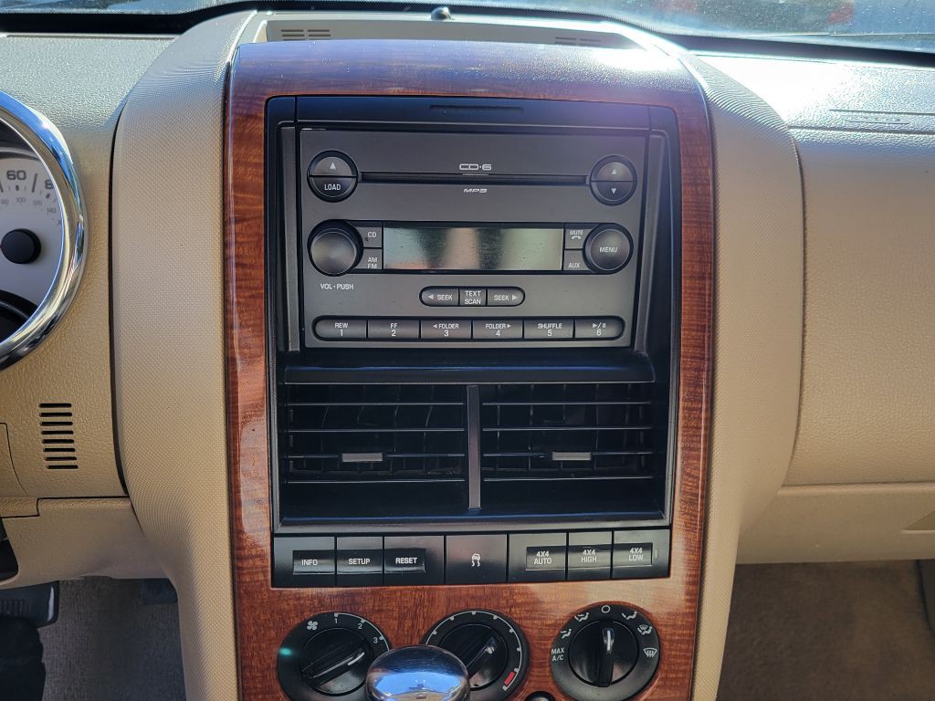 2006 Ford Explorer Image 27