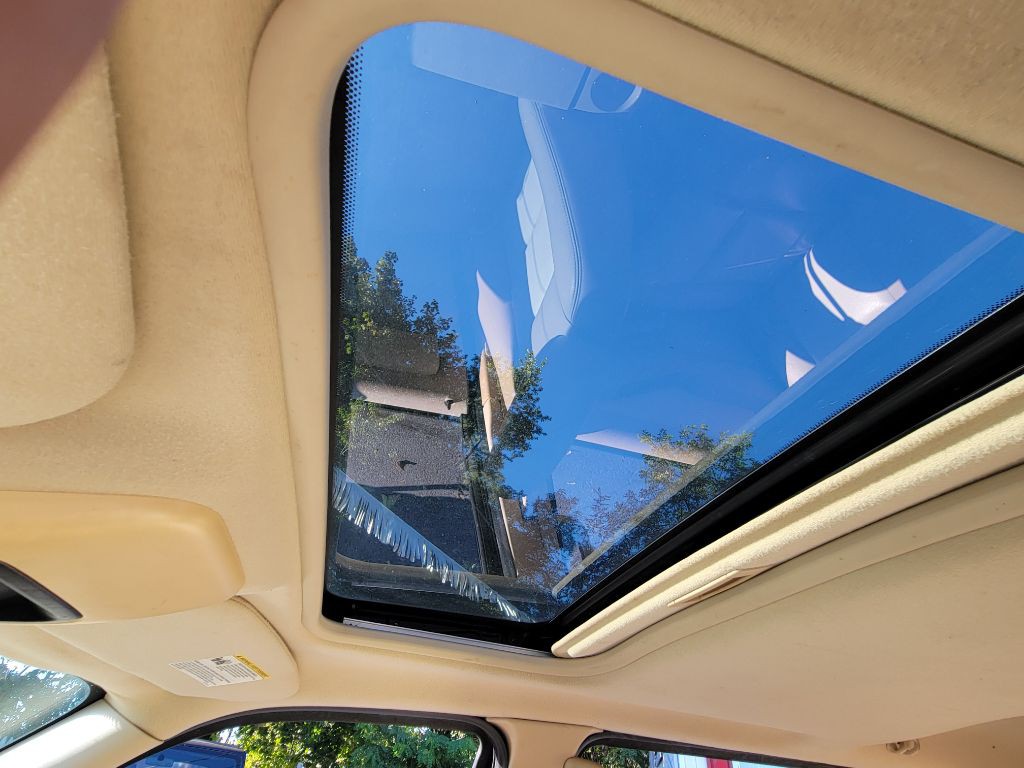 2006 Ford Explorer Image 30
