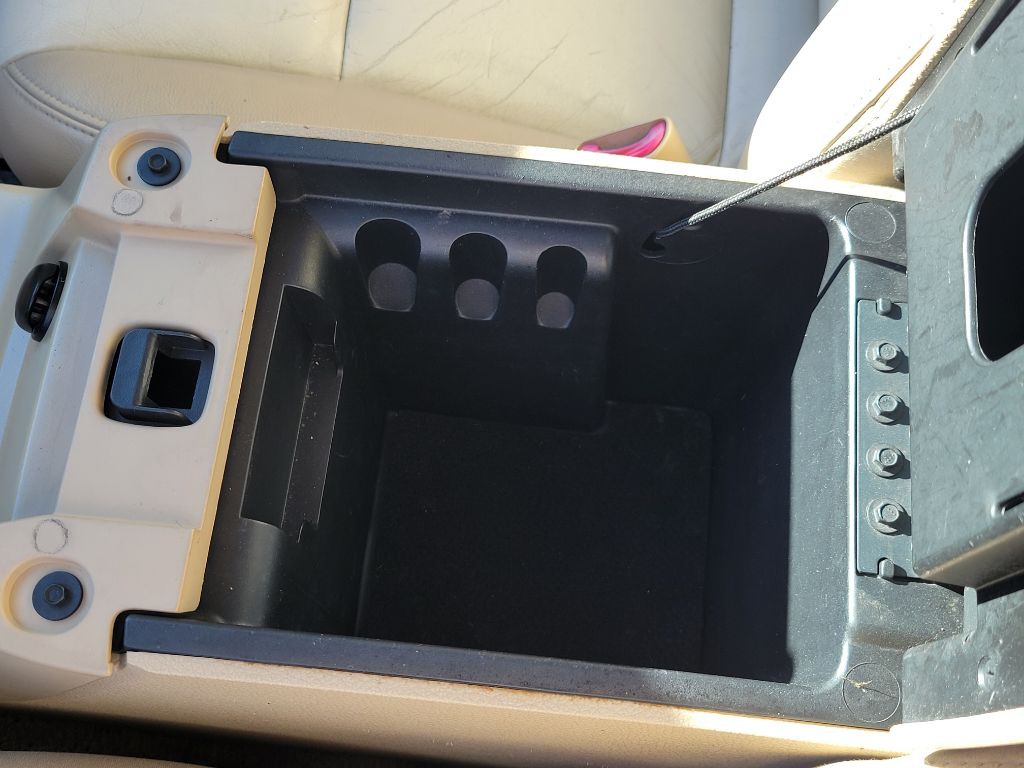 2006 Ford Explorer Image 32
