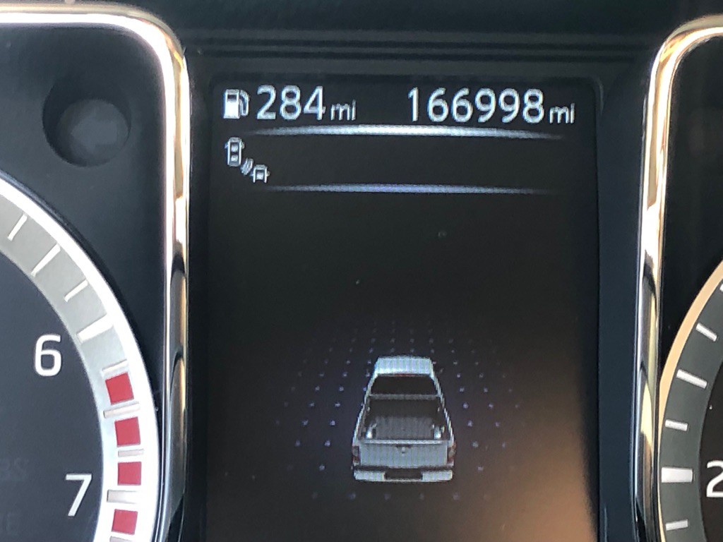 2017 Nissan Titan Image 37