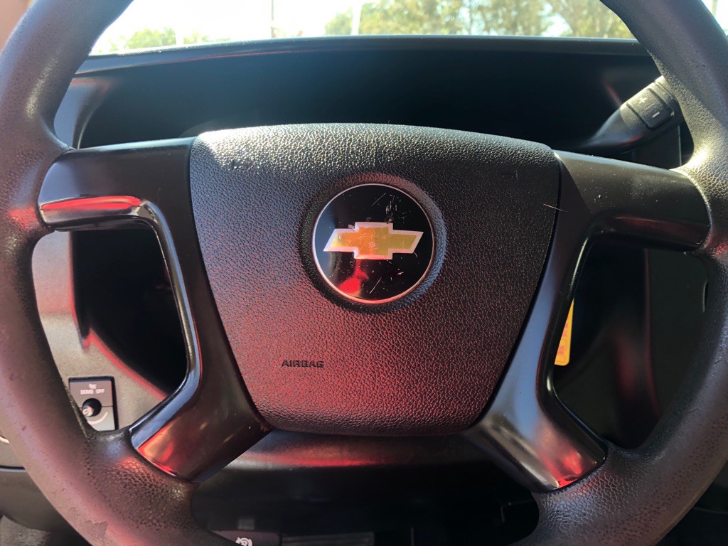 2016 Chevrolet Express Image 21