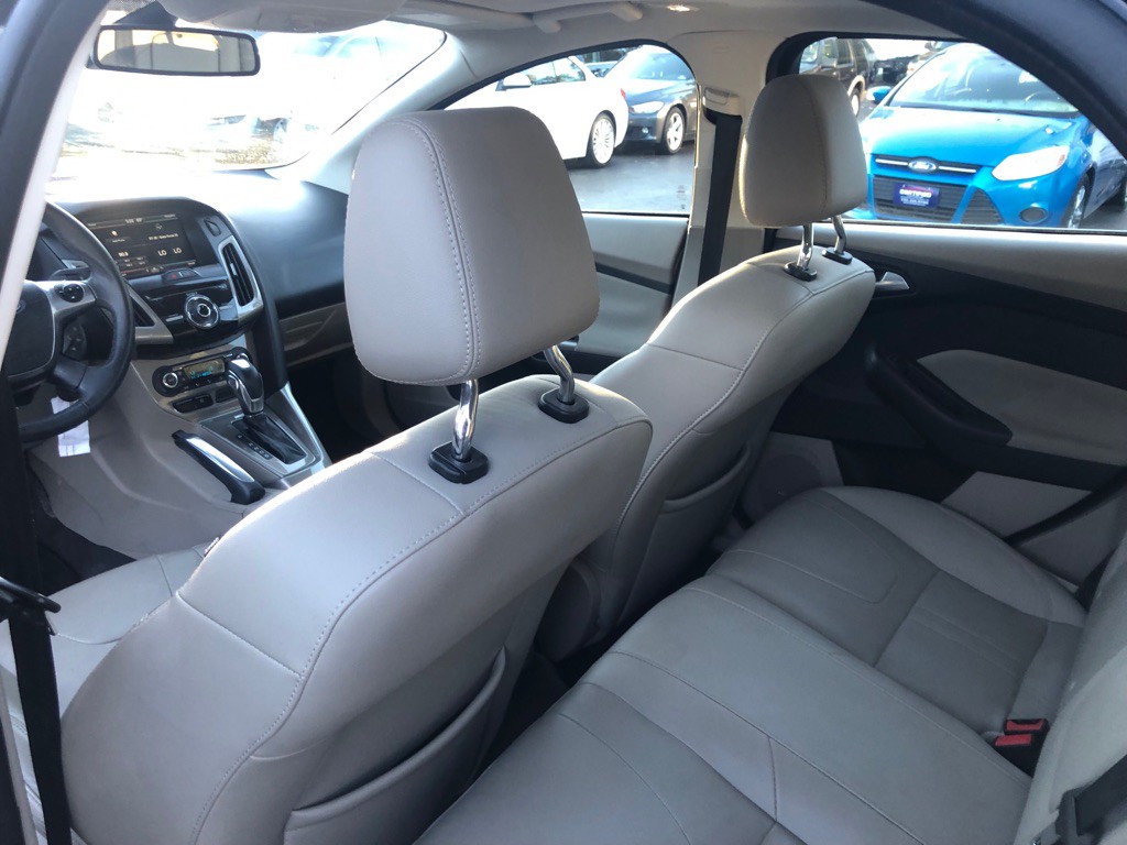 2012 Ford Focus Image 21