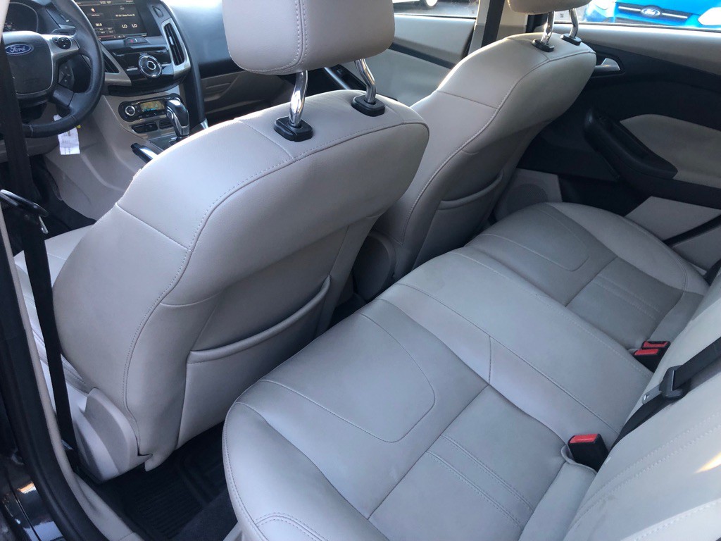 2012 Ford Focus Image 22