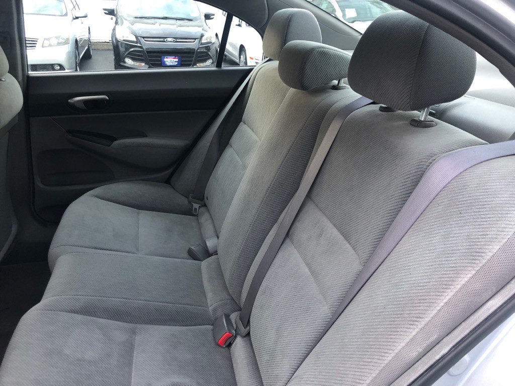 2011 Honda Civic Image 17