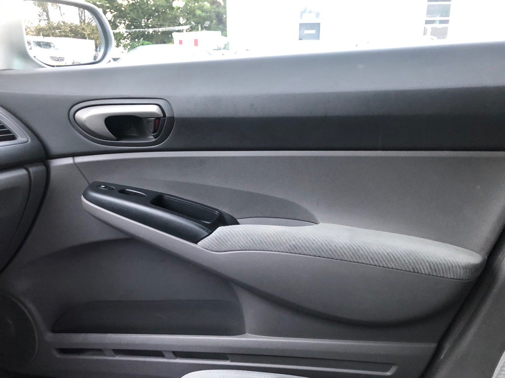 2011 Honda Civic Image 25