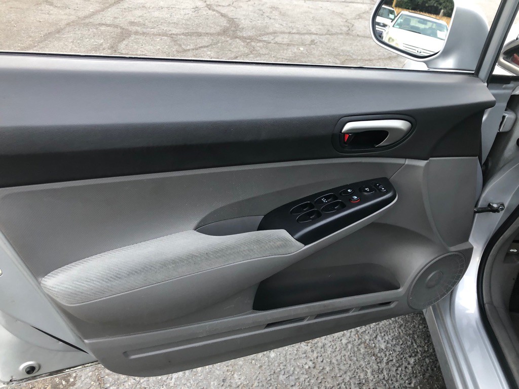 2011 Honda Civic Image 12