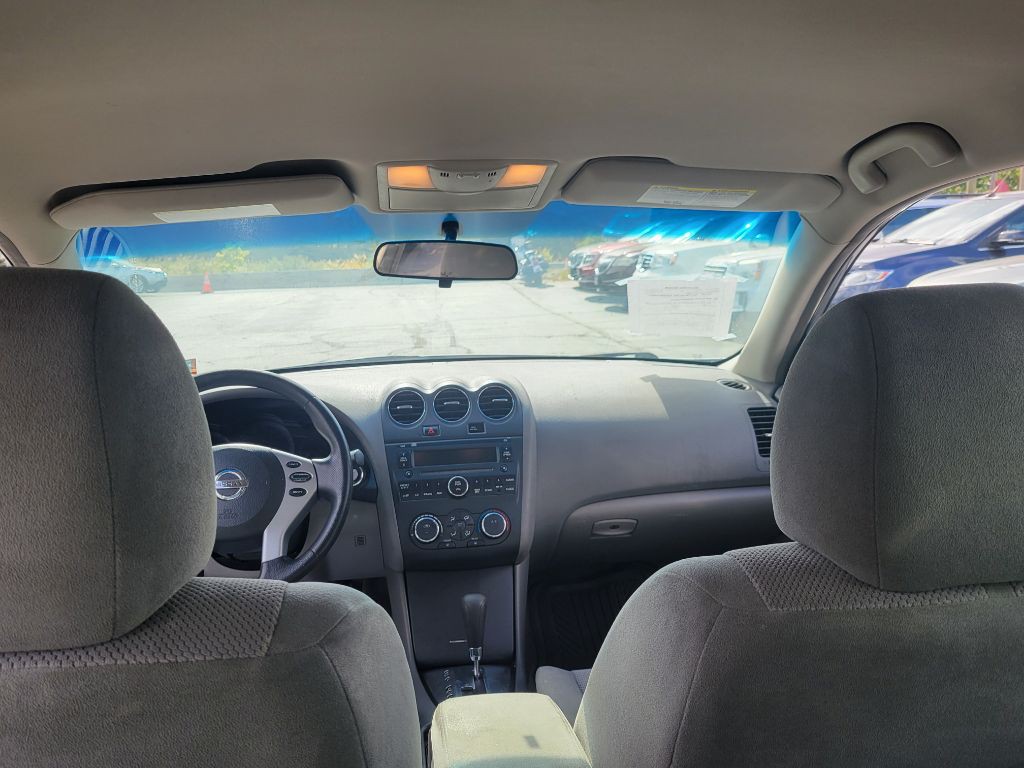 2009 Nissan Altima Image 15