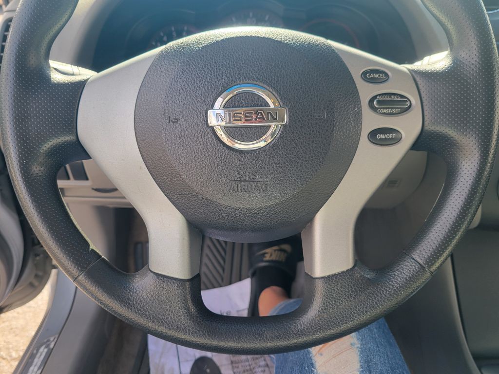 2009 Nissan Altima Image 16