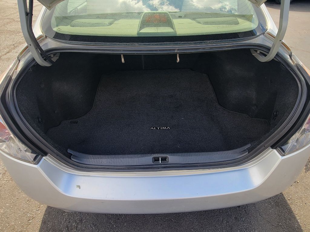 2009 Nissan Altima Image 23