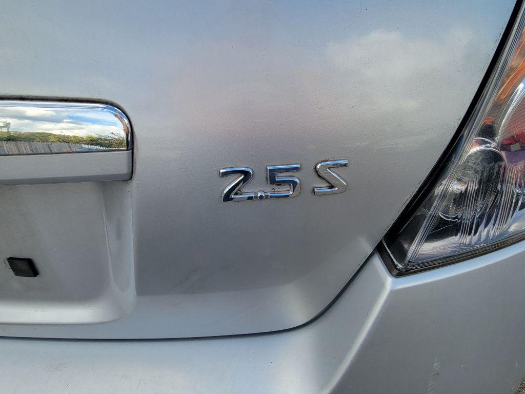 2009 Nissan Altima Image 24